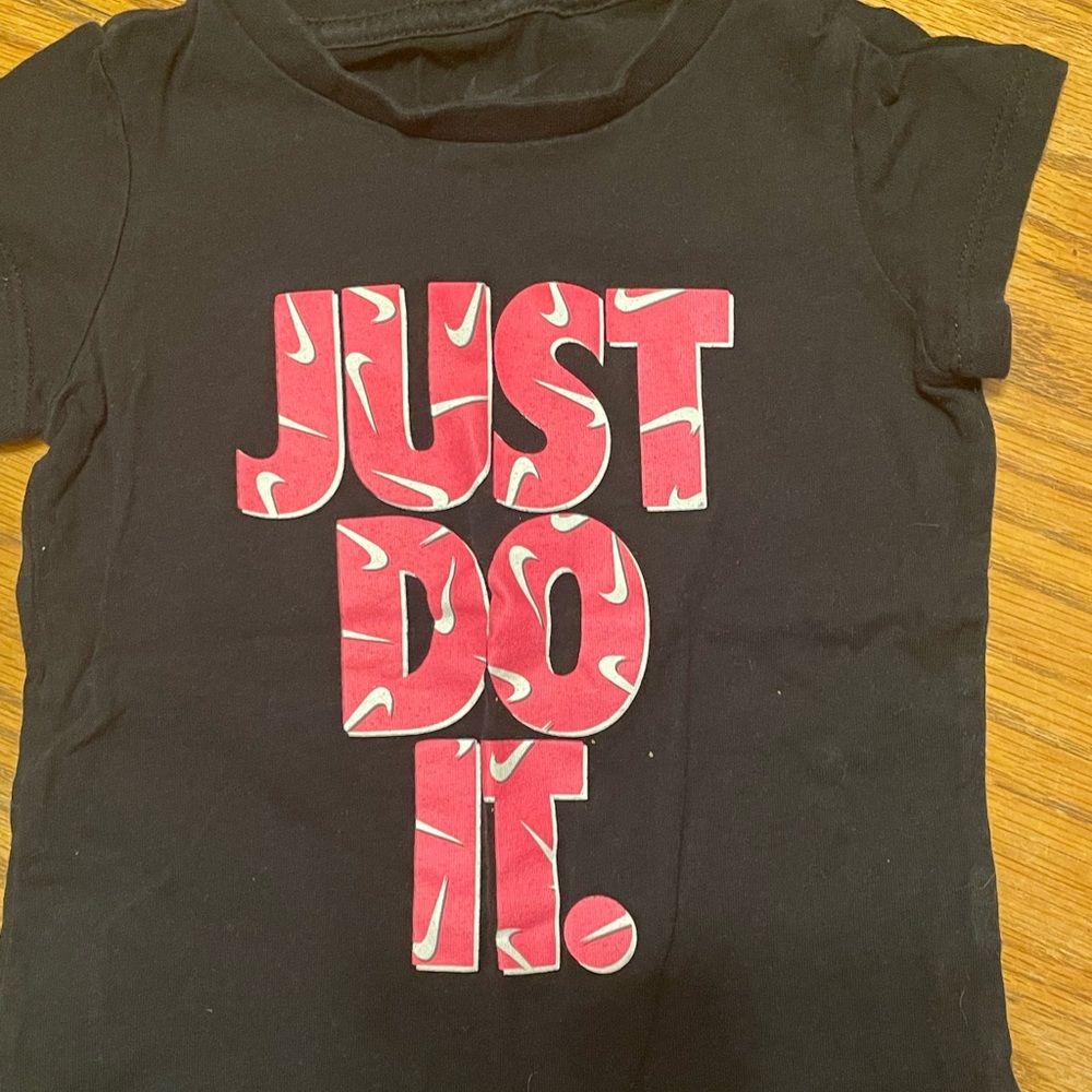 3 Nike shirts bundle